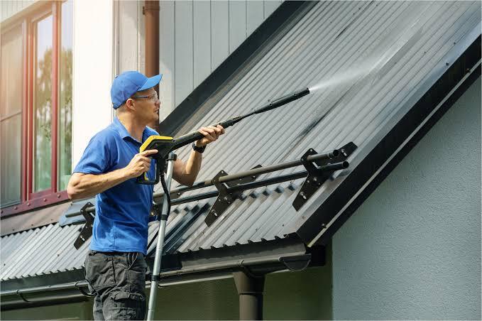 Why Reliable Roof Cleaning Services for Homeowners Matter More Than Ever